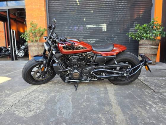 HARLEY-DAVIDSON SPORTSTER S HARLEY-DAVIDSON SPORTSTER S